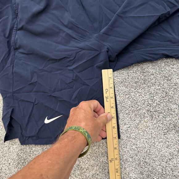 Nike Shorts Mens Large Athletic Performance Lined Pockets Polyester - Picture 3 of 12